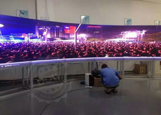 Tường video cong 65 "500 Nits 1080p Độ phân giải cao 3,5mm Snarrow Bezel DDW-LW650HN11