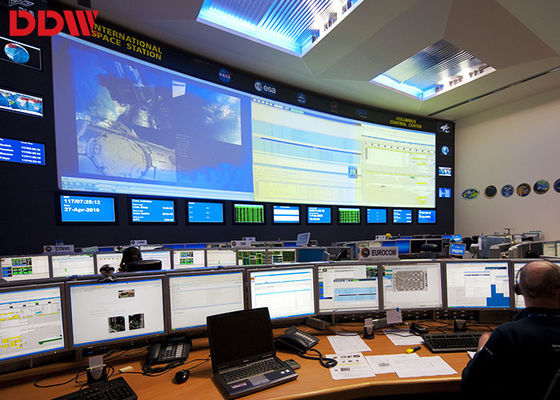 Màn hình siêu hẹp Bezel 55 inch Treo tường / Màn hình camera quan sát an ninh Treo tường