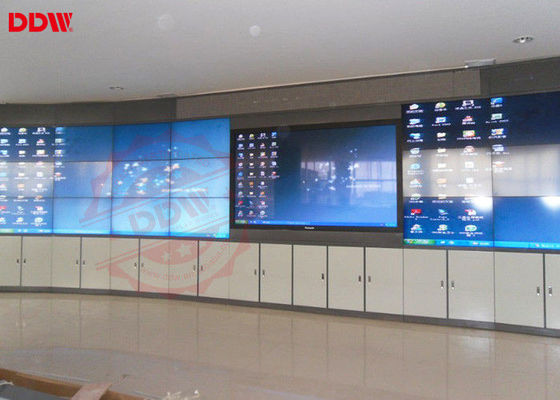 Vòng tròn 55 Bức tường video cong 500 Nits Độ sáng Đèn nền LED RS232 Đầu ra đầu vào